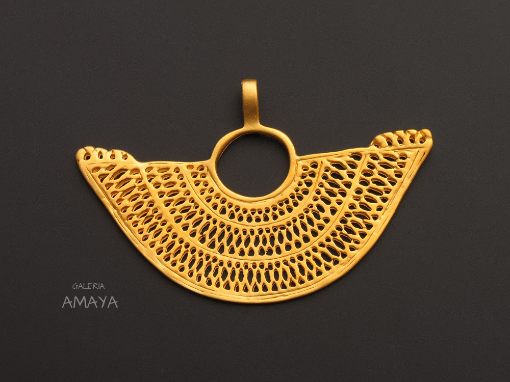 pre-Columbian Filigree earring - By GaleriaAMAYA.com